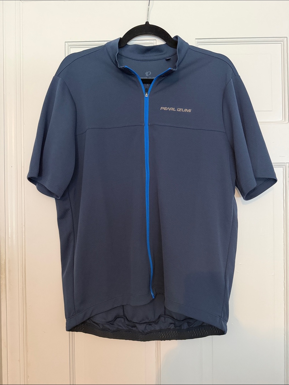 Pearl Izumi Short Sleeve Cycling Shirt in Slate Blue with Blue Zip